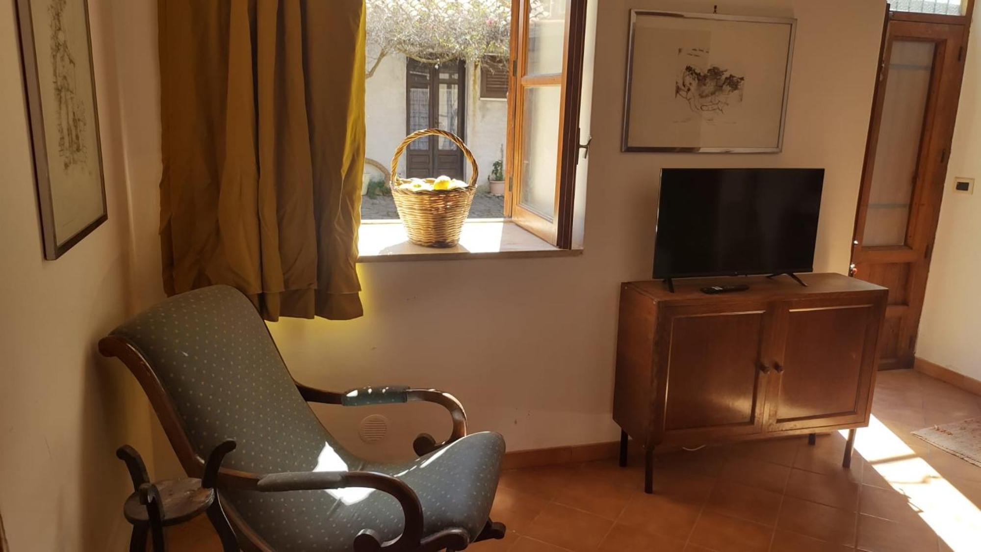 Linati'S Apartments Pollina Kültér fotó